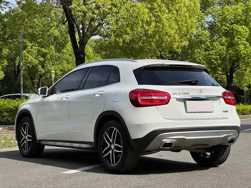 Mercedes-Benz GLA 2016 GLA 200 Fashion