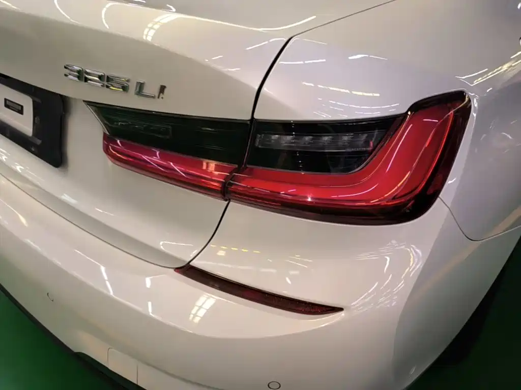 BMW 3 Series — миниатюра 8