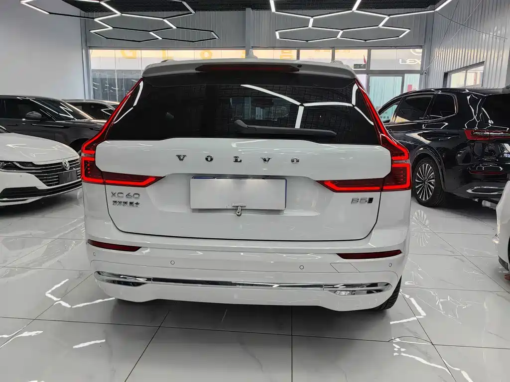Volvo XC60 — миниатюра 8