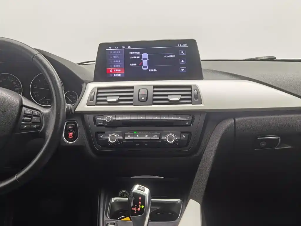 BMW 3 Series — миниатюра 12