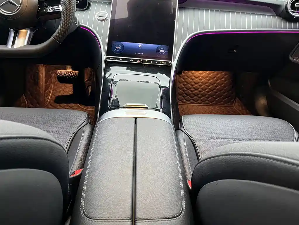 Mercedes-Benz C-Class — миниатюра 14