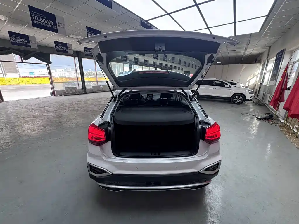 Audi Q2L — миниатюра 14
