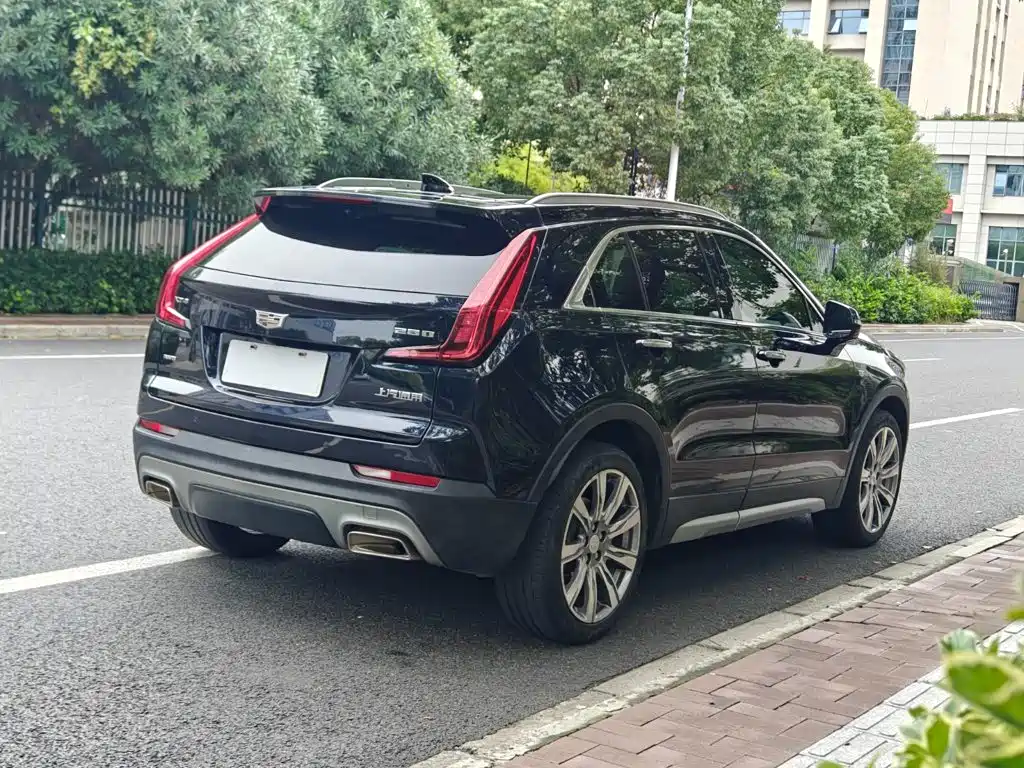 Cadillac XT4 — миниатюра 5