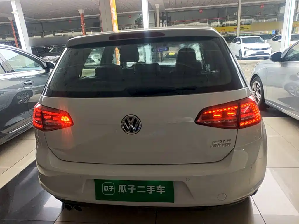 Volkswagen Golf — миниатюра 6