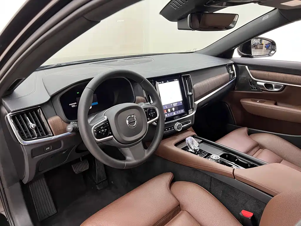 Volvo S90 — миниатюра 4