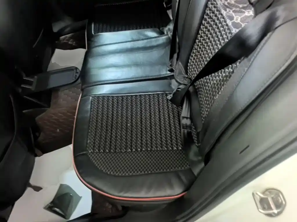 Skoda Rapid Spaceback — миниатюра 17