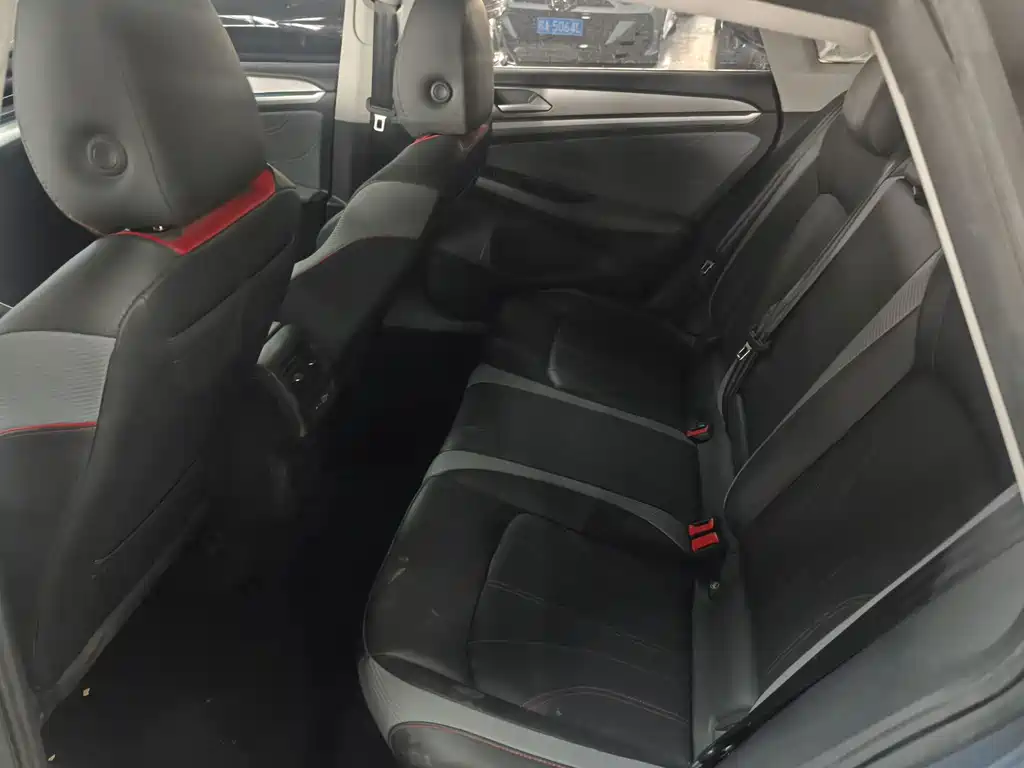 Volkswagen Lamando — миниатюра 5