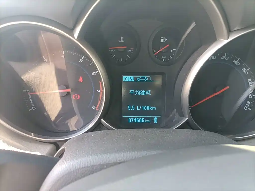 Chevrolet Cruze — миниатюра 12