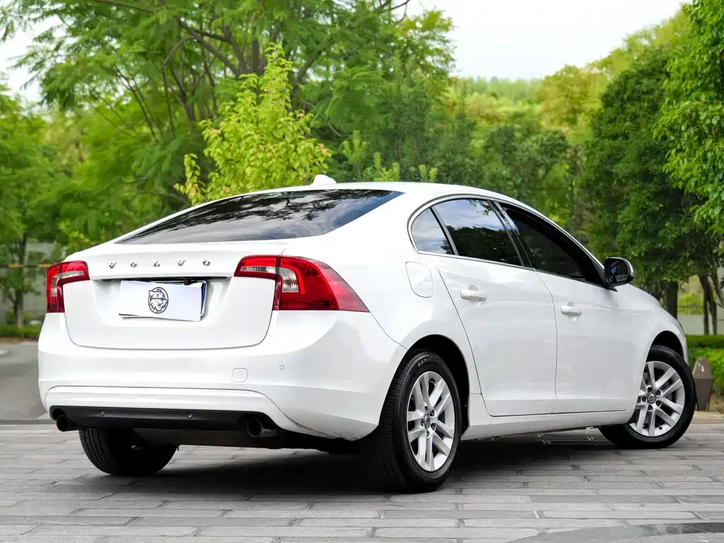 Volvo S60 — миниатюра 12