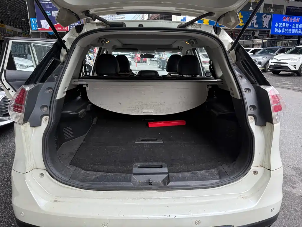 Nissan X-Trail — миниатюра 10