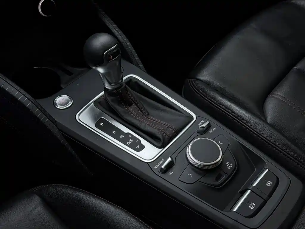 Audi Q2L — миниатюра 7