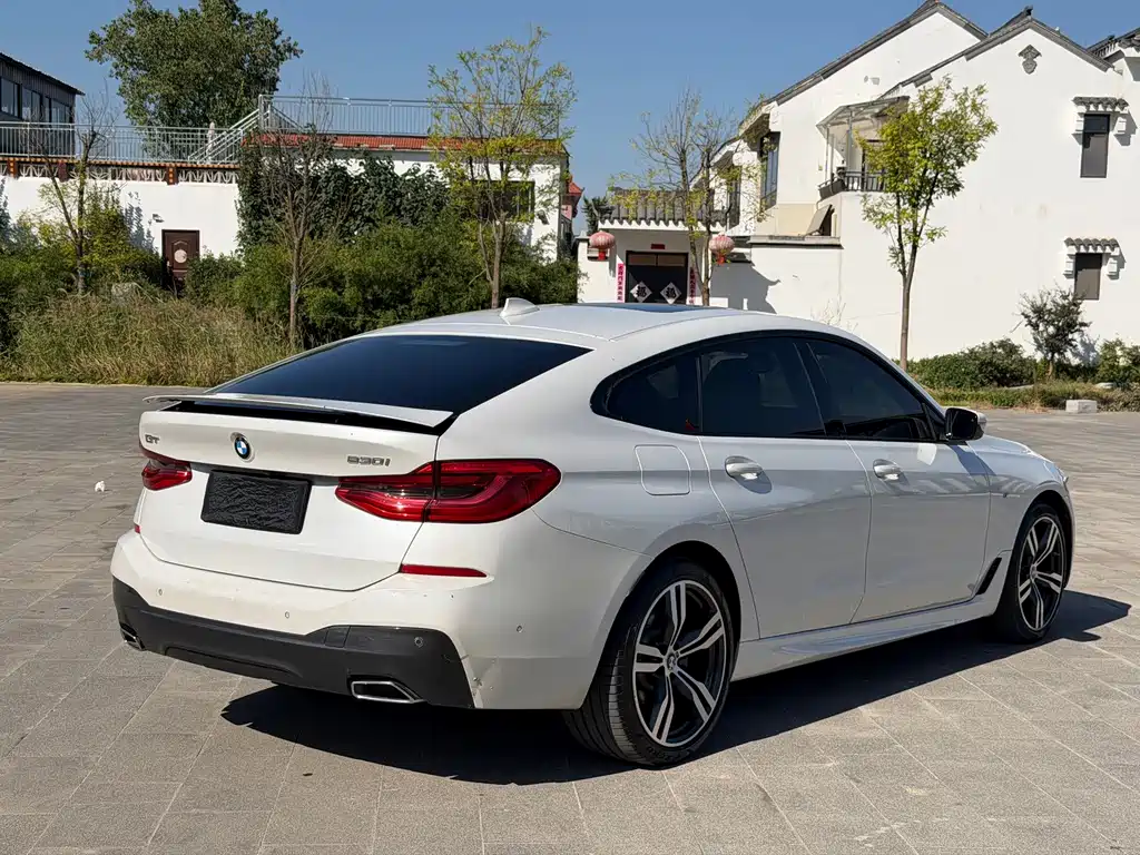 BMW 6 Series GT — миниатюра 7