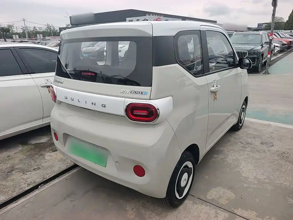 Wuling MINIEV — миниатюра 7