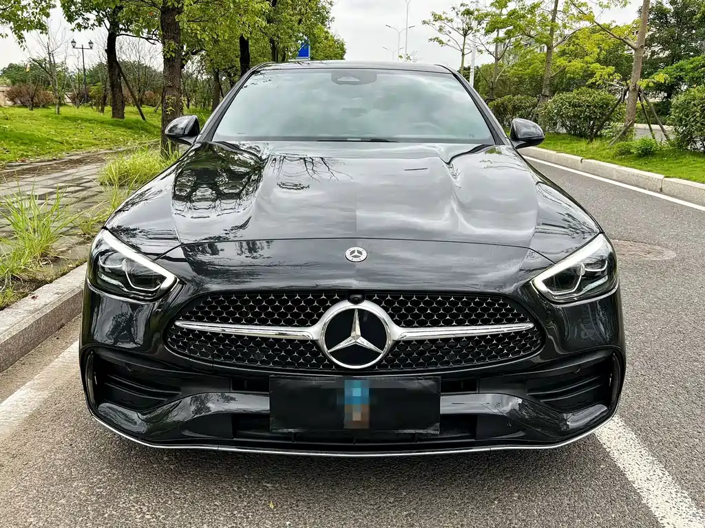 Mercedes-Benz C-Class — миниатюра 2