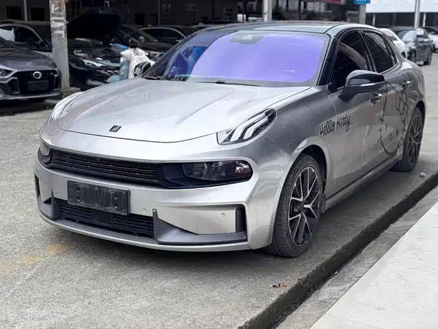 2020 Lynk & Co 03