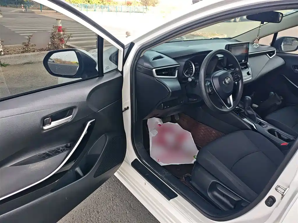Toyota Corolla - фото 16