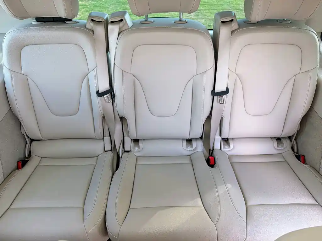 Mercedes-Benz V-Class — миниатюра 13