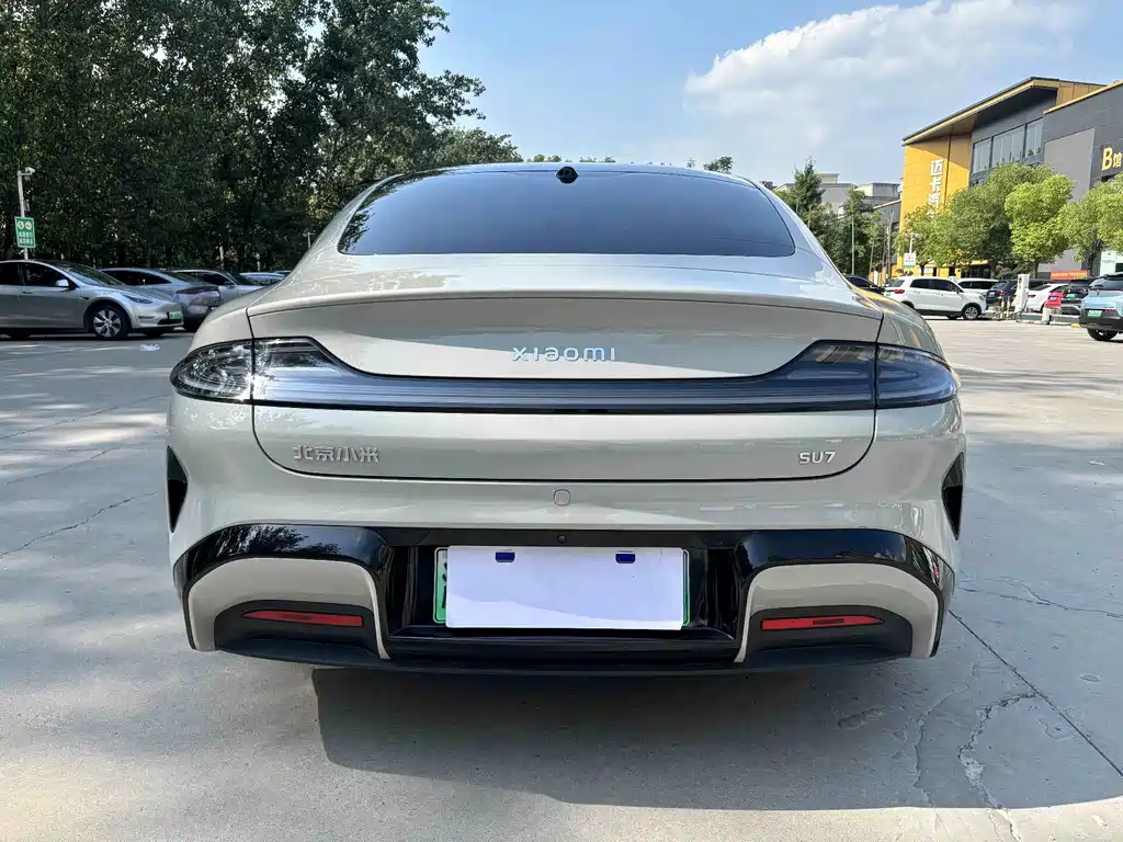 Xiaomi SU7 — миниатюра 13