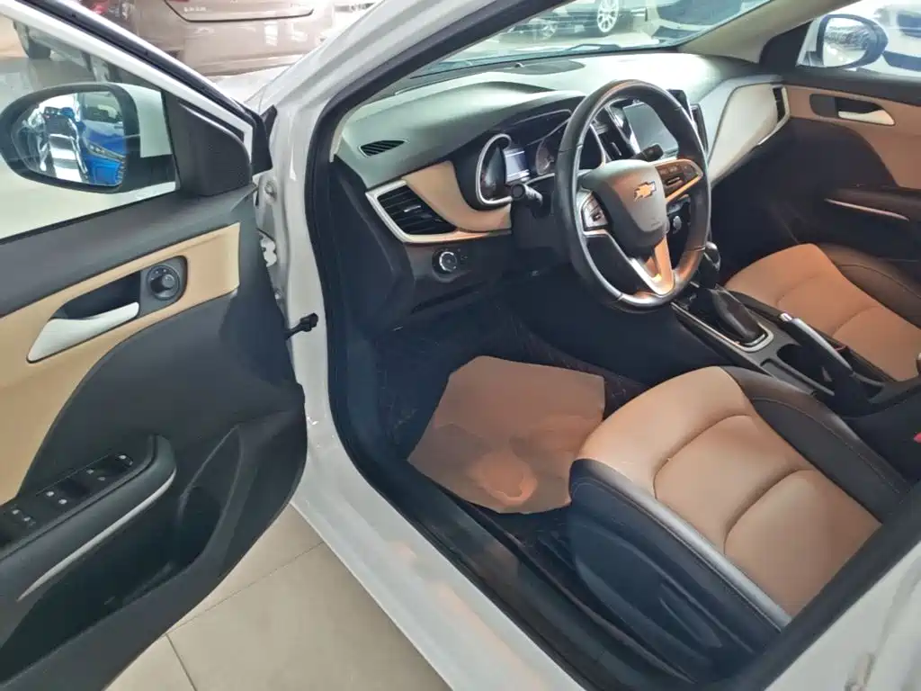 Chevrolet Monza — миниатюра 16