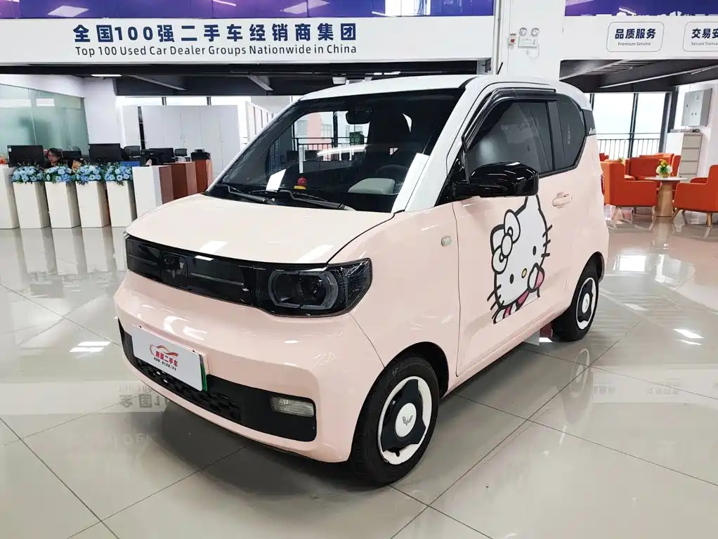 Заказать Wuling MINIEV 2021 года за 642 592 ₽  из Китая