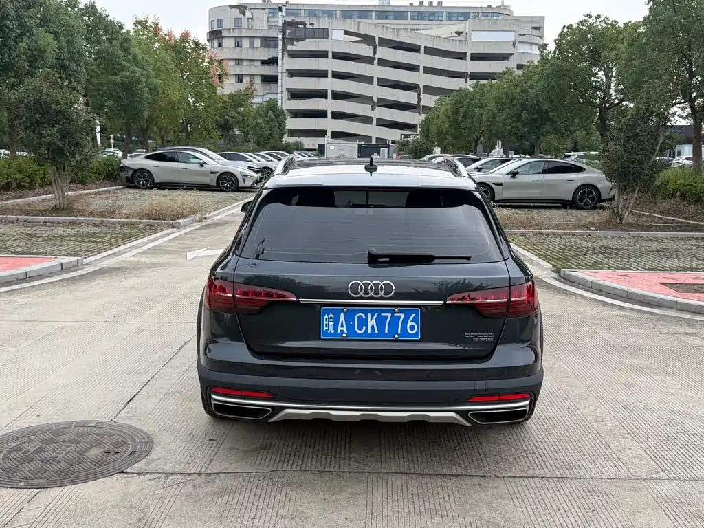 Audi A4 (Import) — миниатюра 9