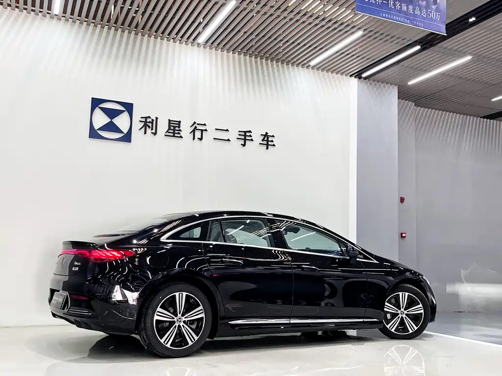 Mercedes-Benz EQE 2025 500 4MATIC