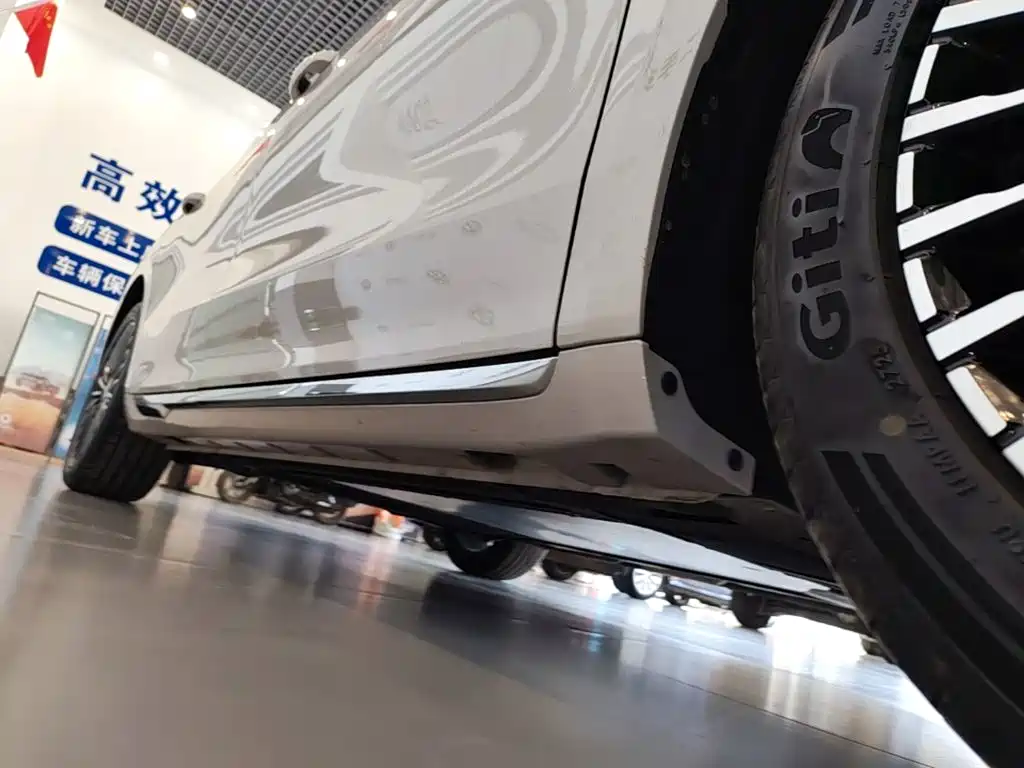 Roewe M7 DMH — миниатюра 21
