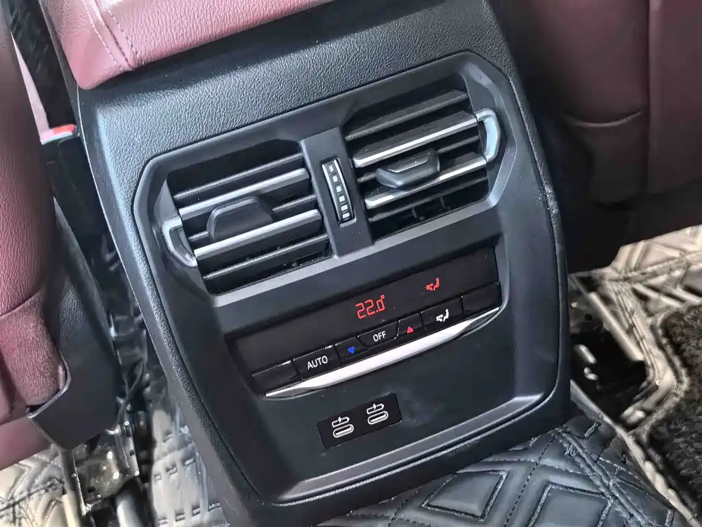 BMW 3 Series — миниатюра 10