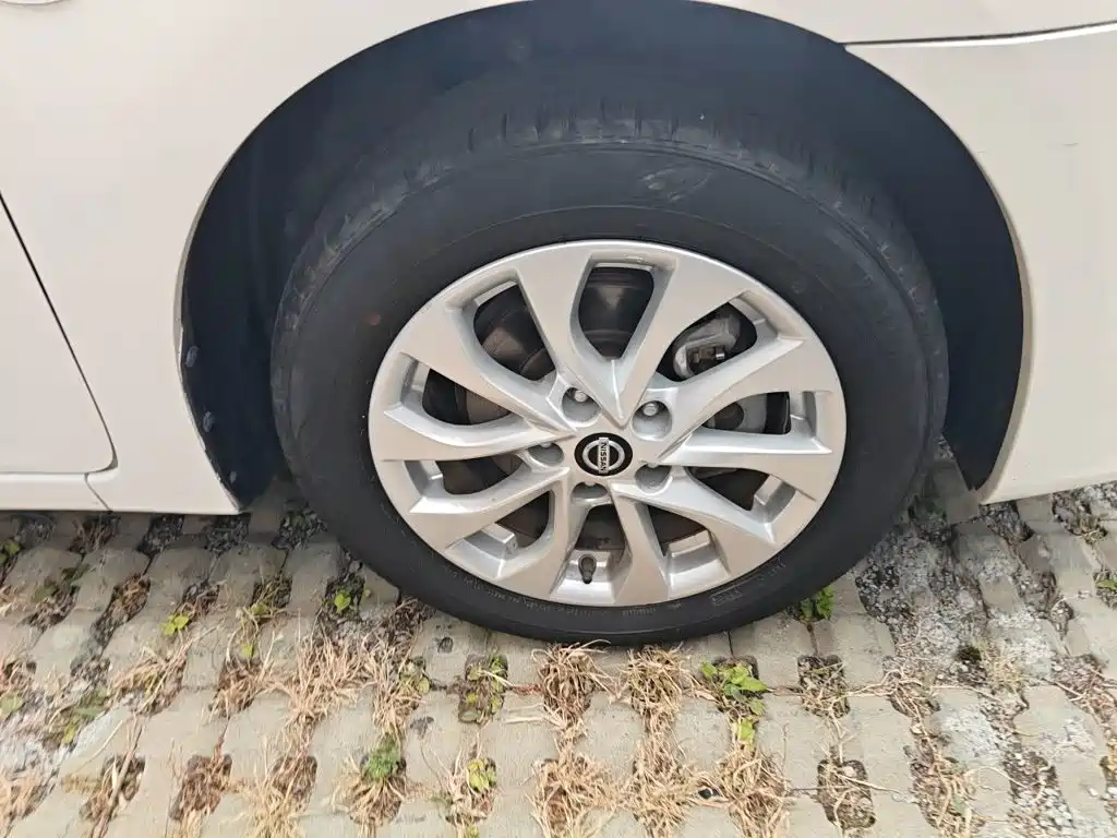Nissan Sylphy — миниатюра 9