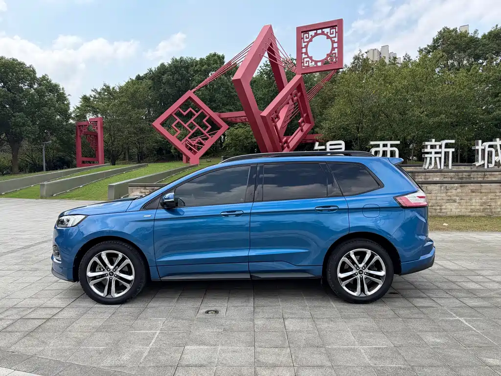 Ford Edge — миниатюра 7