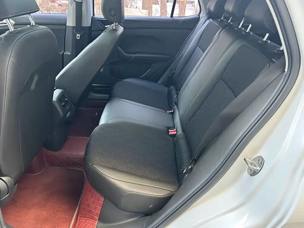 VOLKSWAGEN EXPLORING THE SHADOW