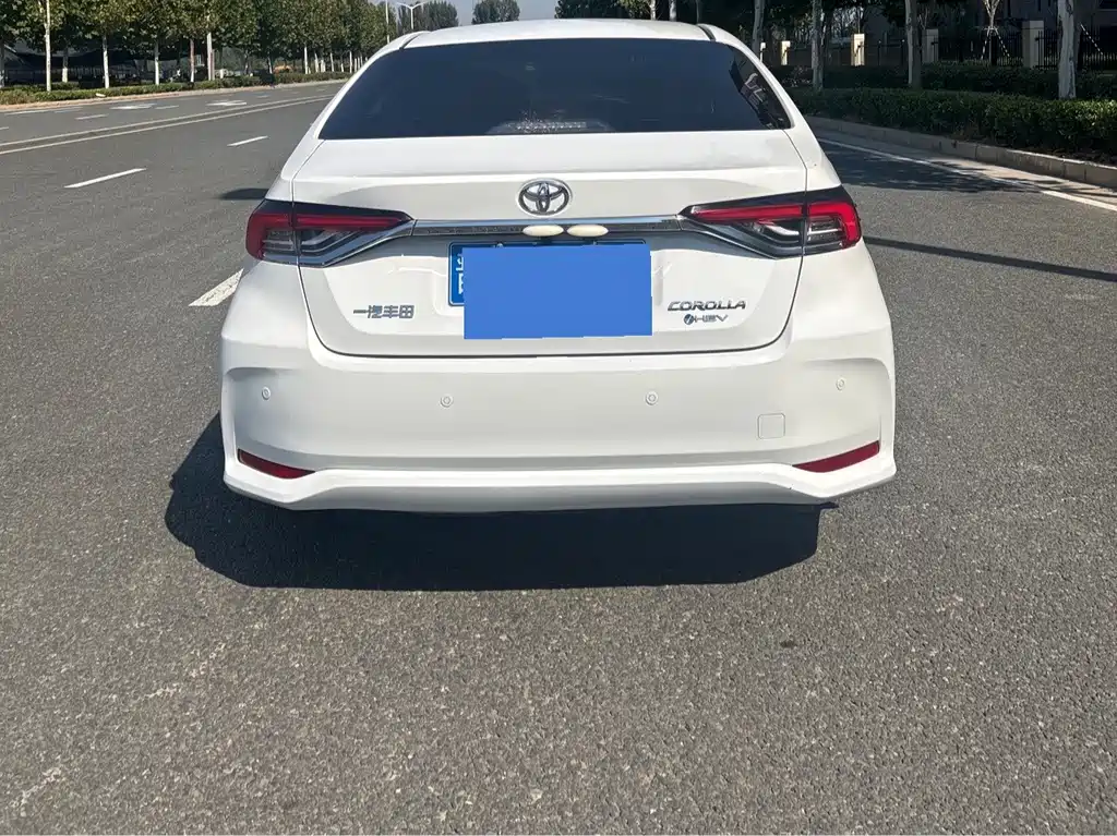 Toyota Corolla — миниатюра 4