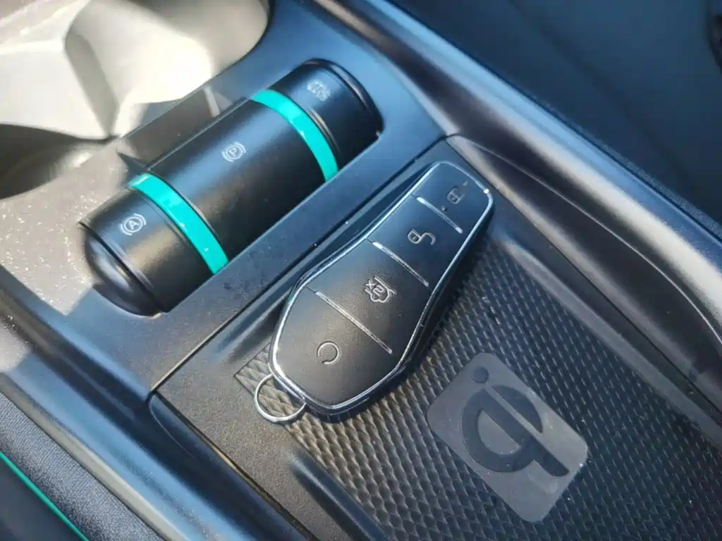 BYD Dolphin — миниатюра 9