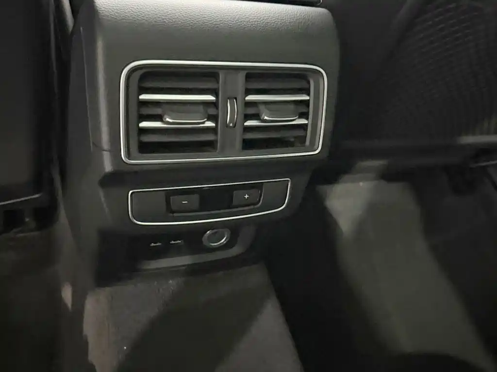Audi Q5L — миниатюра 9