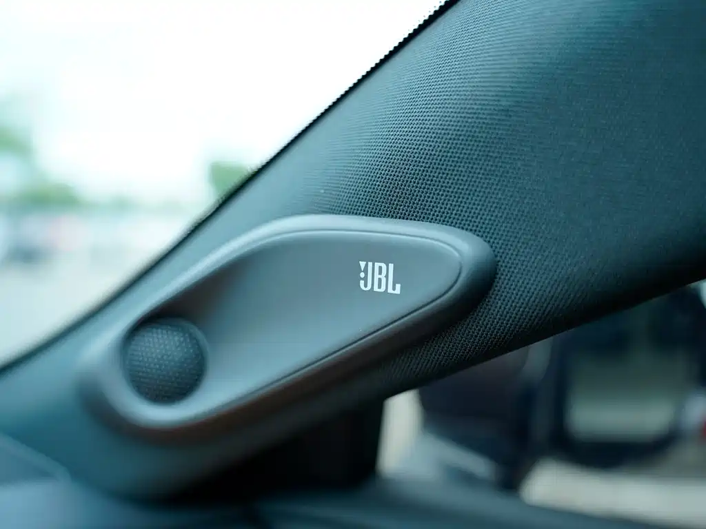 TOYOTA CROWN SPORTCROSS