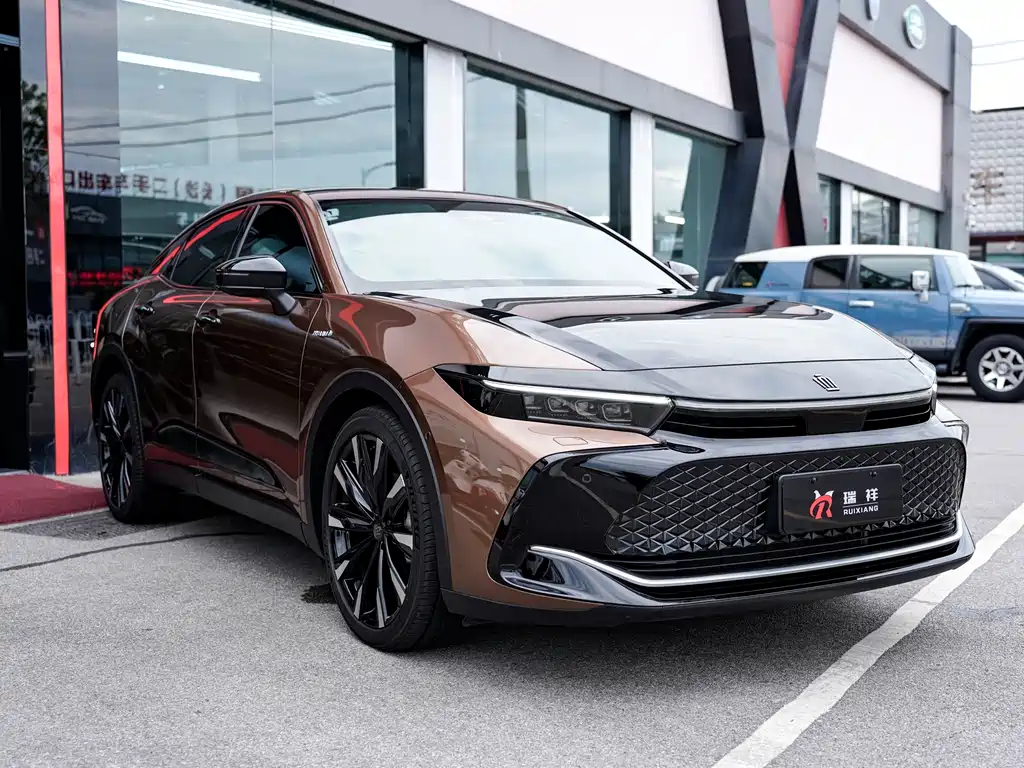 TOYOTA CROWN SPORTCROSS