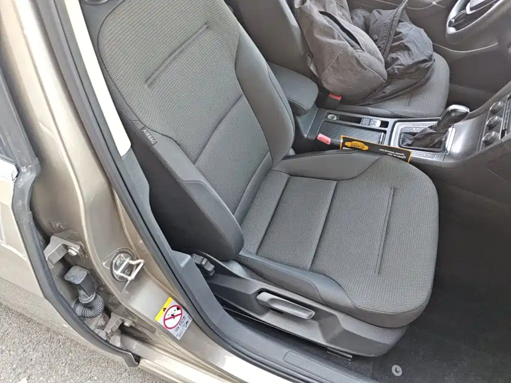 Volkswagen Golf — миниатюра 25