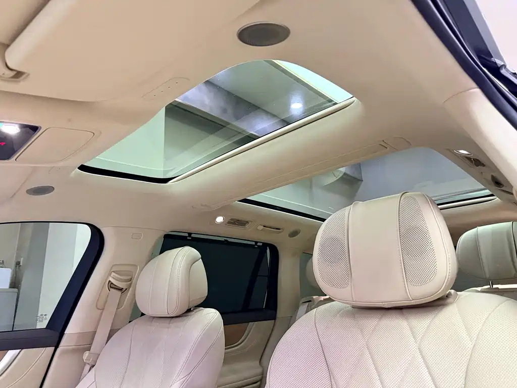 AITO ASK THE WORLD M9