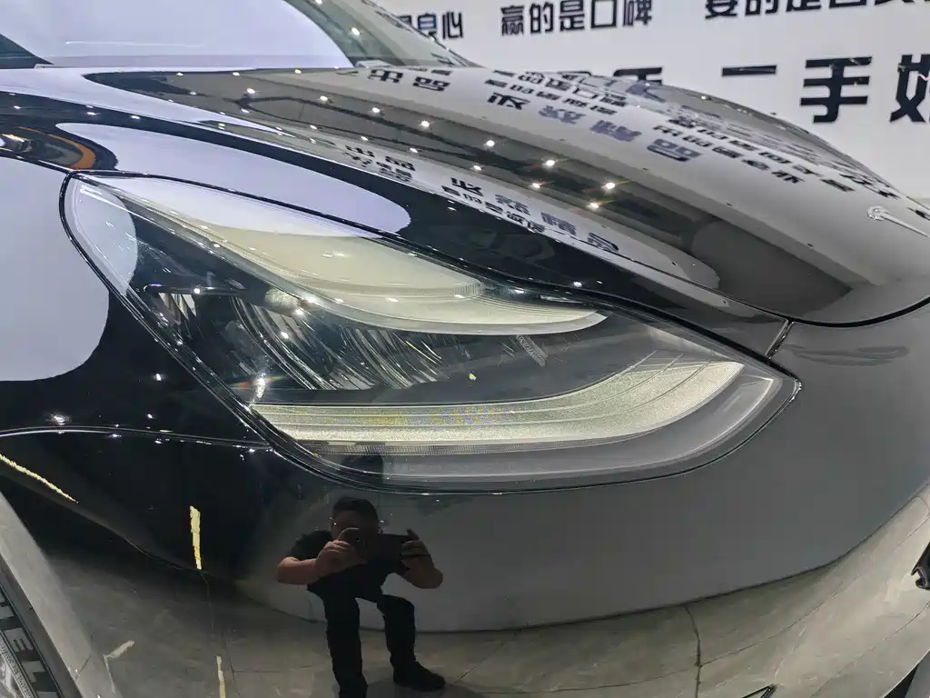 Tesla Model 3 — миниатюра 11