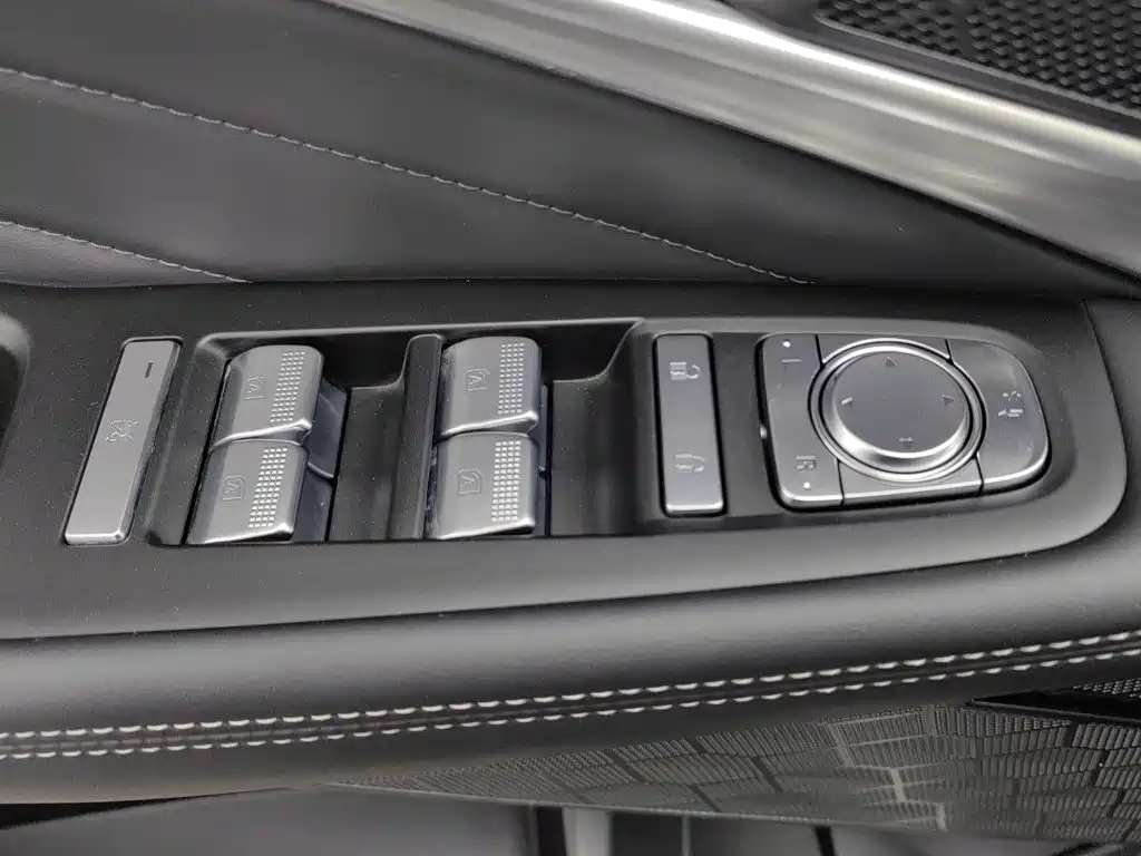 GAC Motor Trumpchi GS8 — миниатюра 9