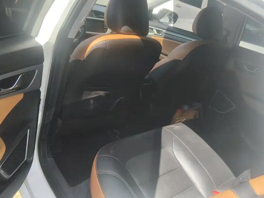Geely Emgrand GL — миниатюра 10