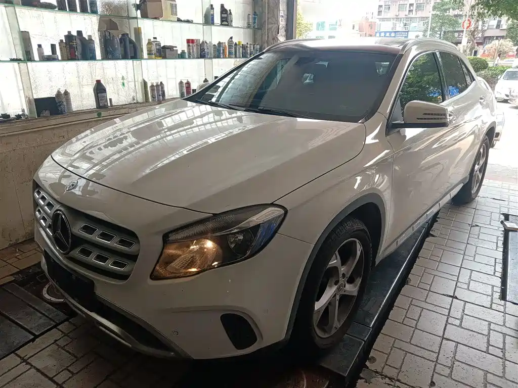 Mercedes-Benz GLA 2018