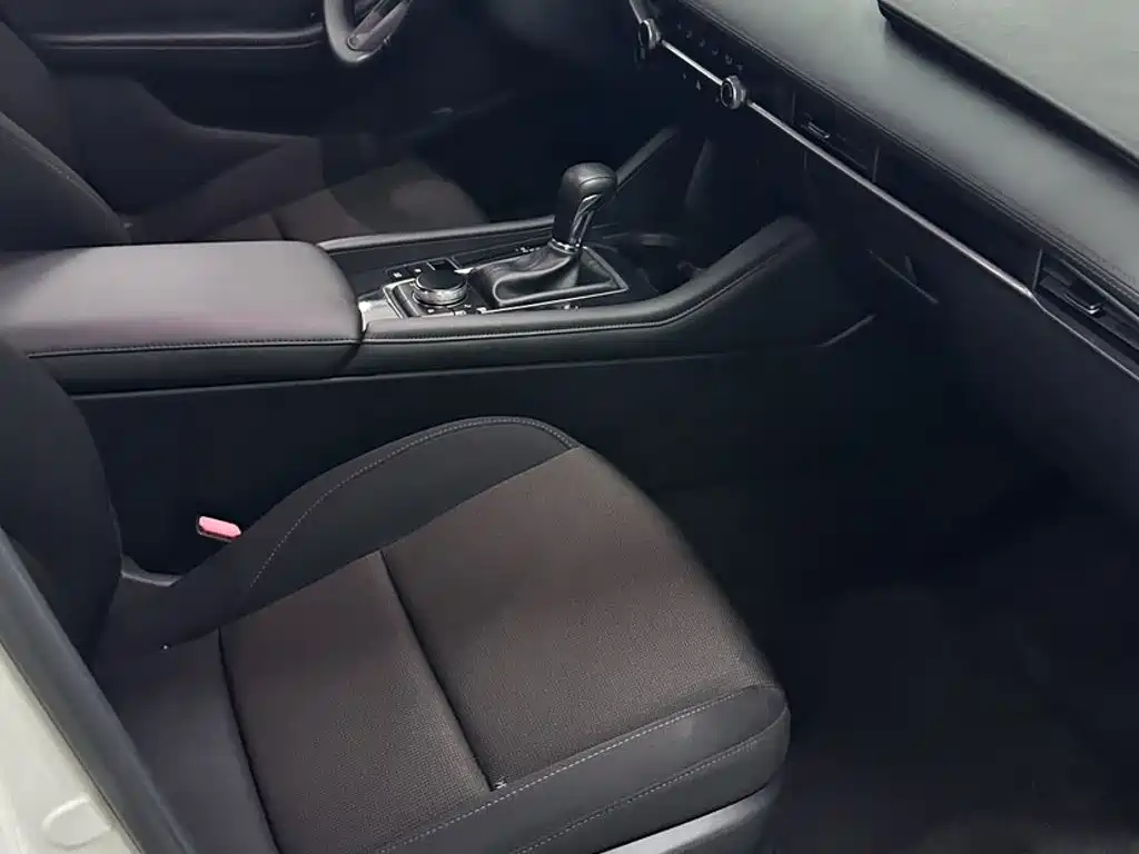 Mazda 3 Axela — миниатюра 14