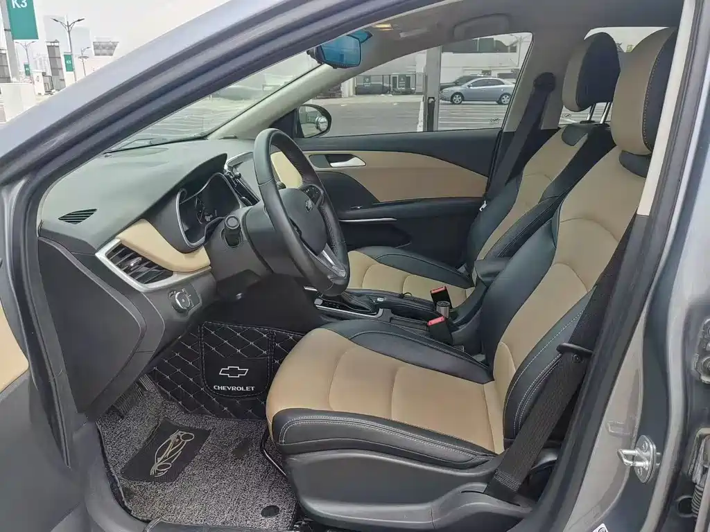 Chevrolet Monza 2020 320 AT Enjoy