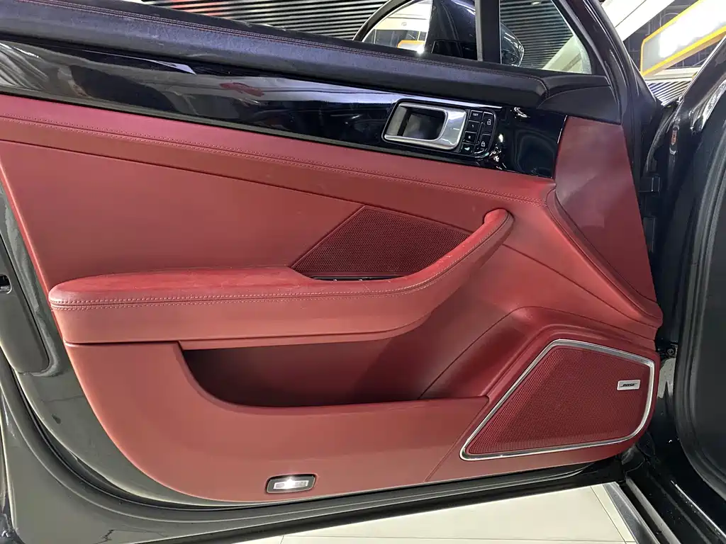 Porsche Panamera — миниатюра 5