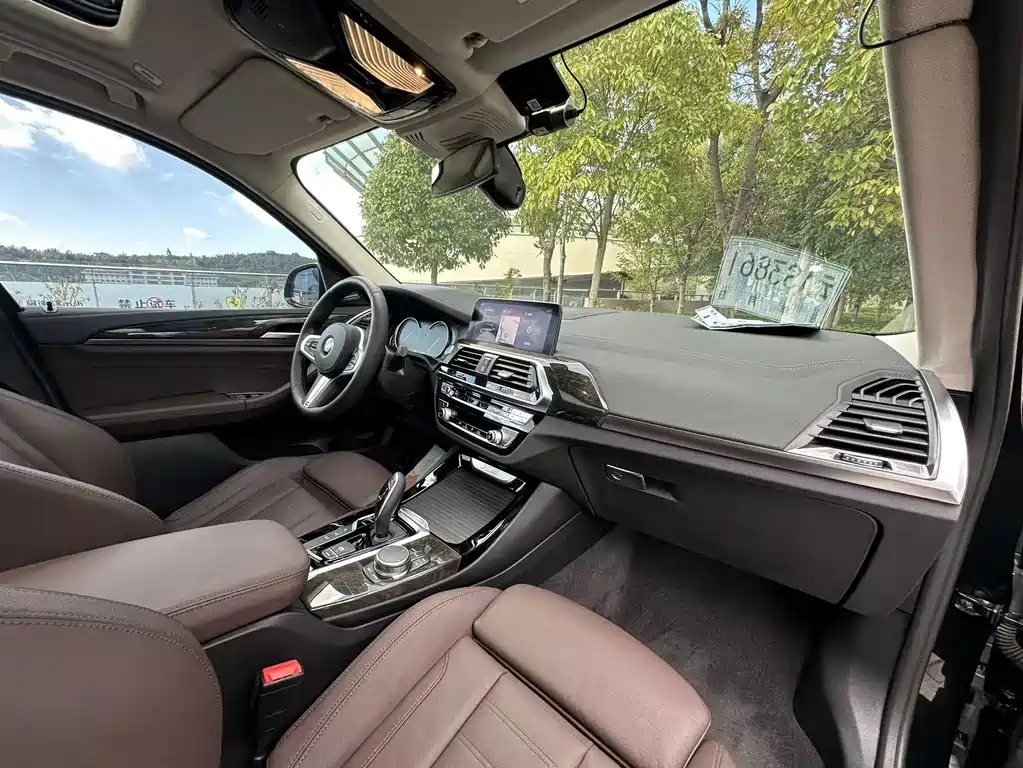 BMW X3 — миниатюра 29