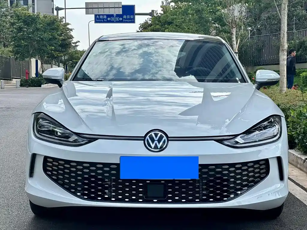 Volkswagen Lamando — миниатюра 2