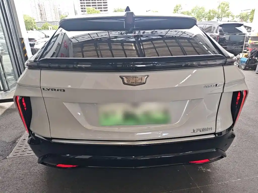Cadillac Lyriq — миниатюра 6