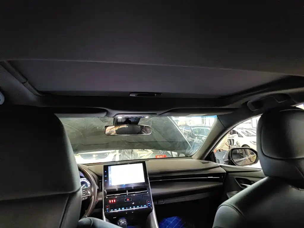 Toyota Avalon — миниатюра 18