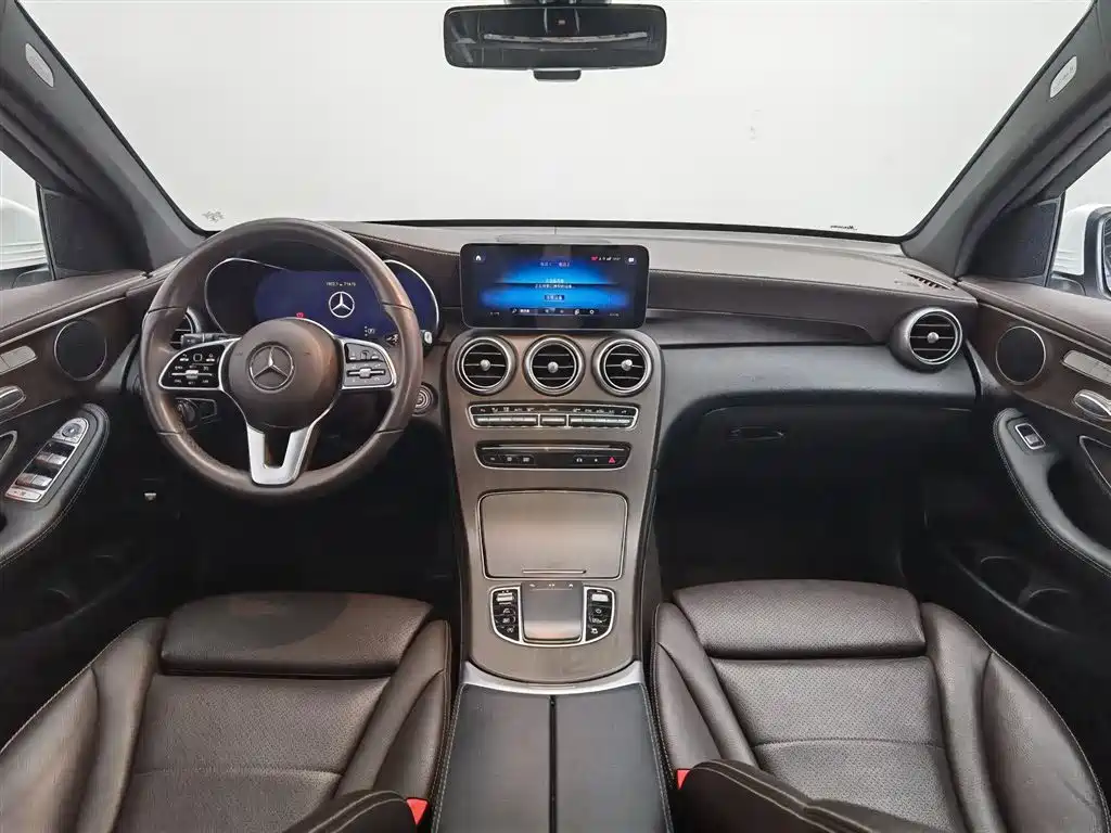 Mercedes-Benz GLC 2021 GLC 260 L 4MATIC